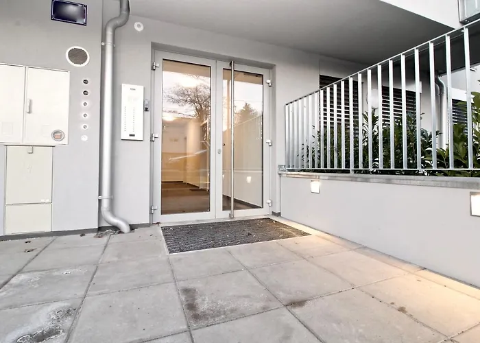 公寓 Red Flower With Pool - 5 Min To